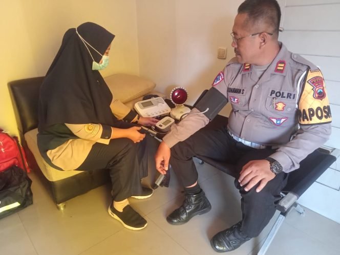 
					Sinergitas Lintas Sektor, Polresta Pati dan Dinkes Pastikan Pelayanan Kesehatan Optimal Bagi Pemudik