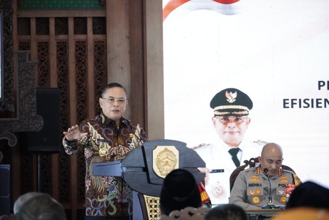 
					Strategi Jitu Bupati Pati Dalam Perbaikan Jalan Rusak Parah di 2025!
