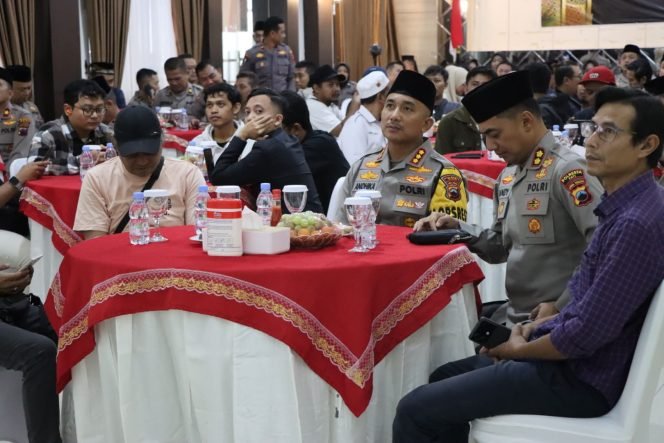
					Kapolresta Pati Buka Puasa Bareng Wartawan, Sinergi Polri-Media Makin Kuat!