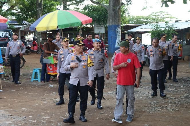 
					Kapolresta Pati Pantau Keamanan dan Kenyamanan Wisatawan di Waduk Seloromo Gembong