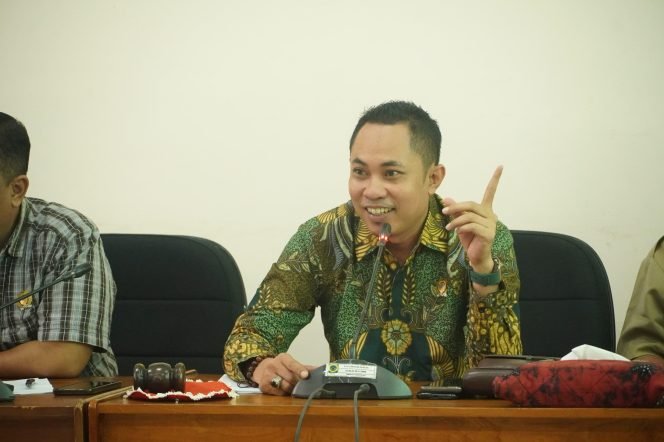 
					Hasil lokal Diutamakan! DPRD Pati Komisi B Dukung Ajakan Bupati ke Pengusaha.
