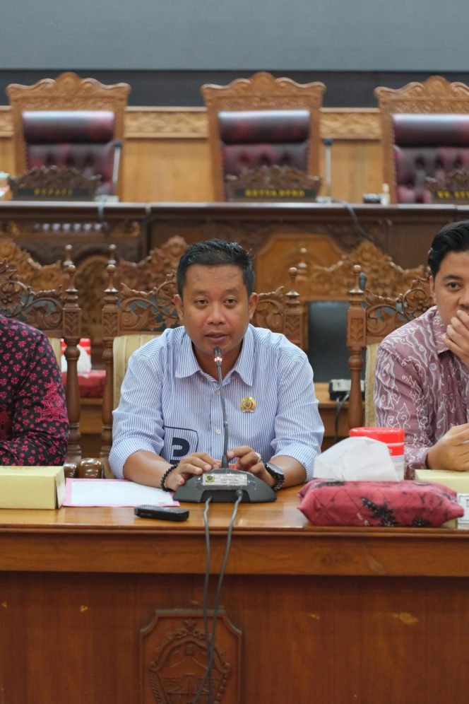 
					Antrean Pasien Meningkat, DPRD Pati Minta Fasilitas Kesehatan Ditingkatkan