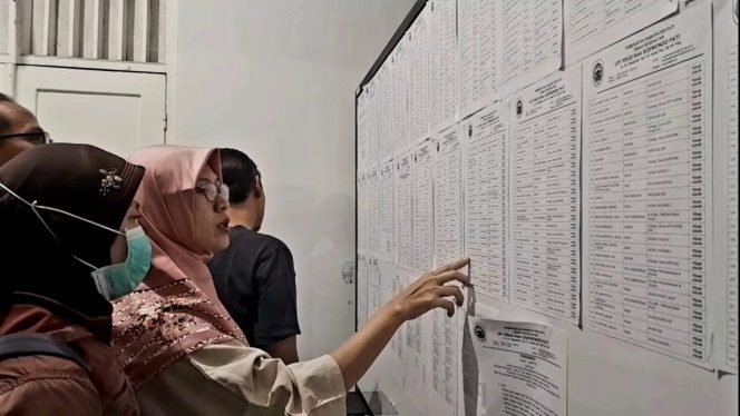 
					Senioritas Tak Jadi Jaminan, Seleksi Pegawai RSUD Pati Murni Hasil Tes