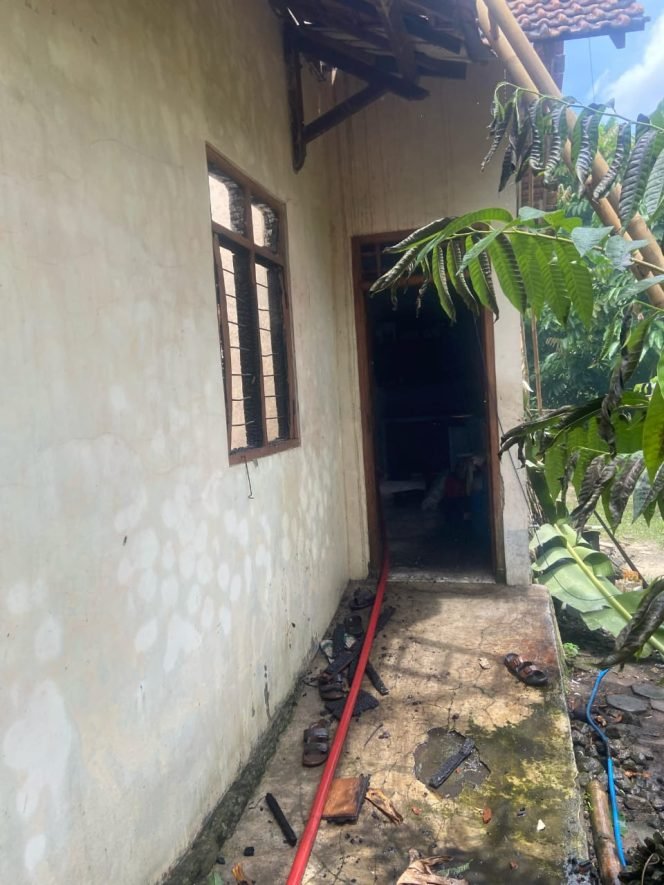 
					Kebakaran Rumah di Wedarijaksa Diduga Akibat Korsleting Listrik, Kerugian Capai Rp150 Juta