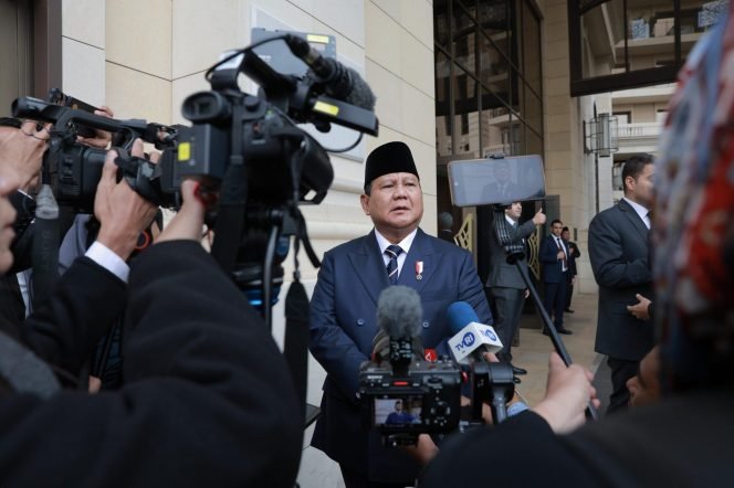 
					Presiden Prabowo Bahas Preservasi Jalan Nasional dan Ketahanan Pangan dengan Komisi V DPR RI