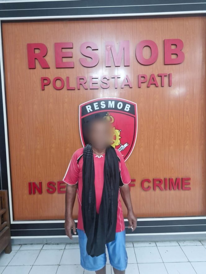 
					Ketegangan di Pabrik HWI: Delapan Orang Hadang Truk, Dua Ditangkap