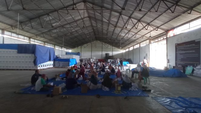 
					Panwascam Way Lima Lakukan Pengawasan Pelipatan Surat Suara untuk PSU Pesawaran