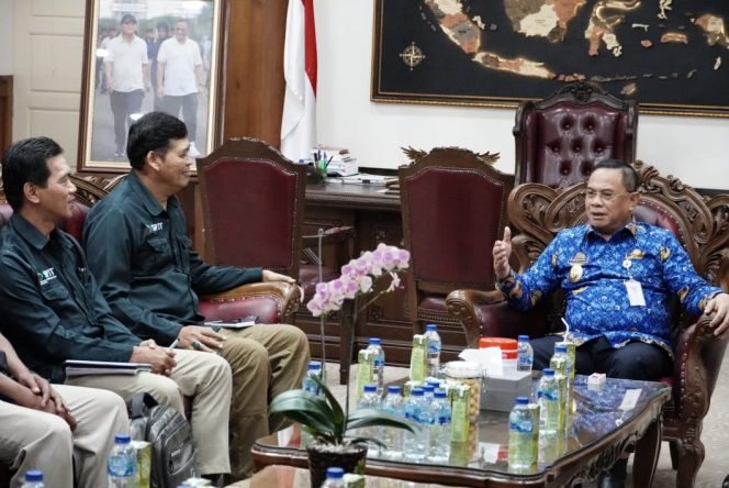 
					Bupati Pati Sambut Kunjungan SPJT, Bahas Progres Pabrik Garam Industri di Batangan