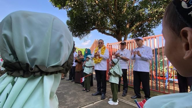 
					Tingkatkan Mutu Pendidikan Dini, Bupati Pati Lakukan Kunjungan ke TK dan PAUD