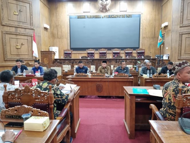
					Public Hearing Raperda PKL, DPRD Pati Serap Aspirasi untuk Perlindungan dan Pemberdayaan