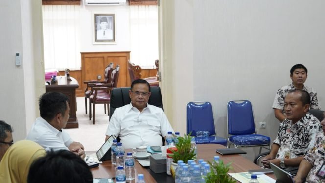 
					Pemkab Pati dan Kementerian PU Bahas Strategi Pengembangan Kawasan Kota