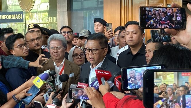 
					Hasto Hadapi Tuntutan 7 Tahun, Tegaskan Tak Gentar Lawan Kriminalisasi