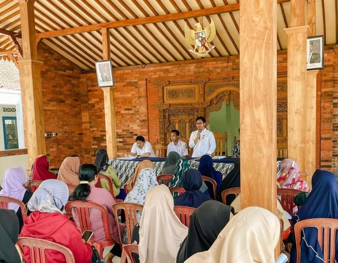 
					Yoga Dermawan Salurkan Bantuan DBHCHT untuk Warga Cluwak