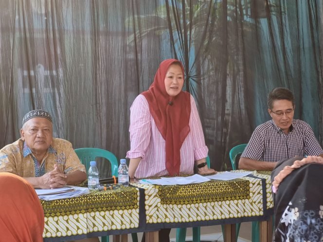 
					Cegah Pungli, Suhartini Minta Warga Tak Takut Tolak Permintaan Fee Bantuan