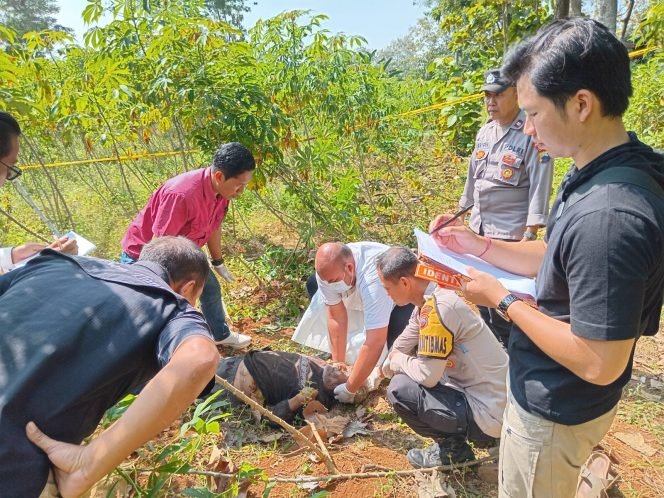 
					Warga Temukan Mayat di Kebun Singkong, Diduga Mengalami Pikun dan Sakit Diabetes