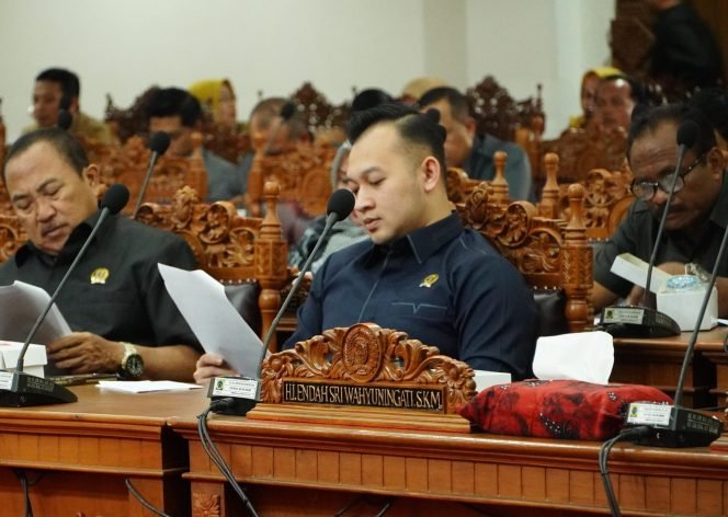 
					F-PPP DPRD Pati Tekankan Pendidikan dan Ekonomi dalam Pendapat Akhir APBD 2024
