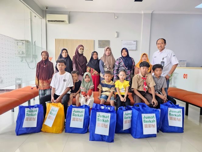 
					BRI Unit Jaken Salurkan Bantuan Sembako bagi Anak Yatim dan Janda Sekitar Kantor
