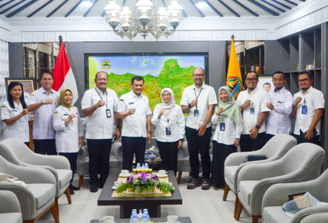 
					Gubernur Jateng Imbau Warga Tak Rayakan Tahun Baru Berlebihan