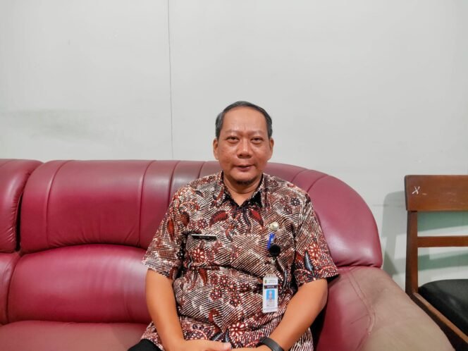 
					Banjir Bandang Terjang Pati, DPUTR Tambal Tanggul Secara Darurat