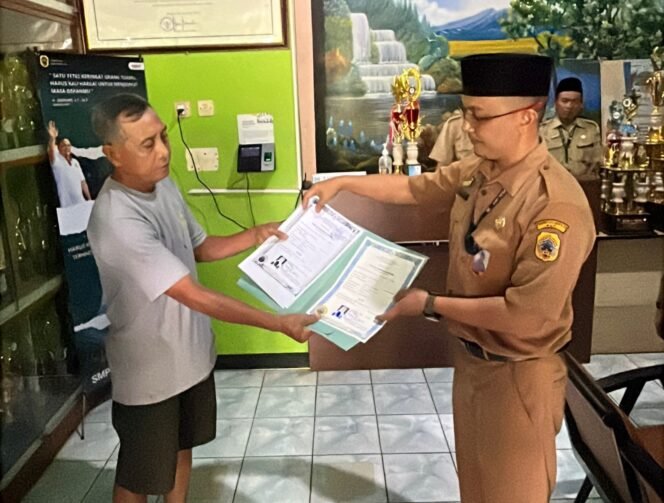 
					Ali Badrudin: Sekolah Tak Berwenang Tahan Ijazah Siswa