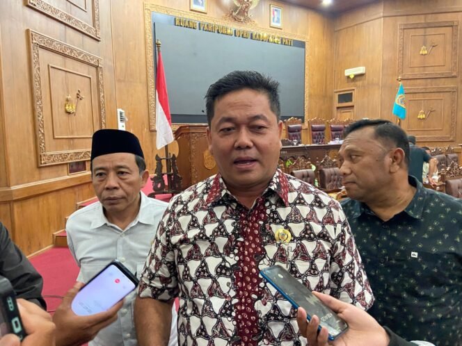 
					Ketua DPRD Pati Imbau Warga Tak Terpengaruh Isu Kenaikan BBM