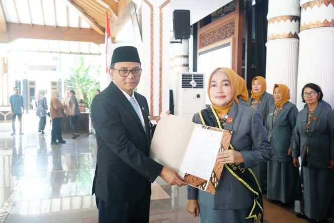 
					Risma Ardhi Chandra Resmi Lantik GOW Pati, Dorong Sinergi Perempuan untuk Kemajuan Daerah