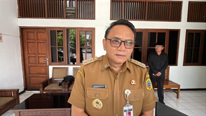 
					Pengadaan Kursi Pijat Rp180 Juta di Pati Dibatalkan, Plt Bupati Alihkan Anggaran ke Infrastruktur