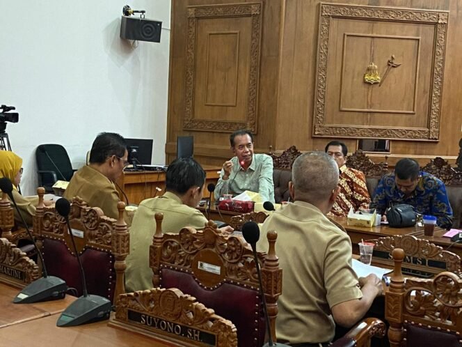 
					Muhammadun Tegaskan Pungutan Buku Berpotensi Langgar Aturan BOS