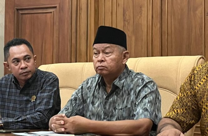 
					Wakil Ketua DPRD Pati Jelaskan Dasar Hukum Tunjangan Perumahan Dewan