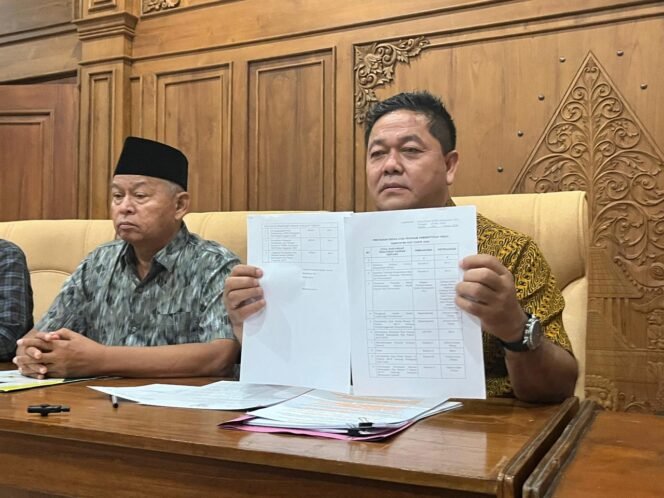 
					DPRD Pati Siapkan Forum Dialog dengan PKL Bahas Raperda Pajak UMKM