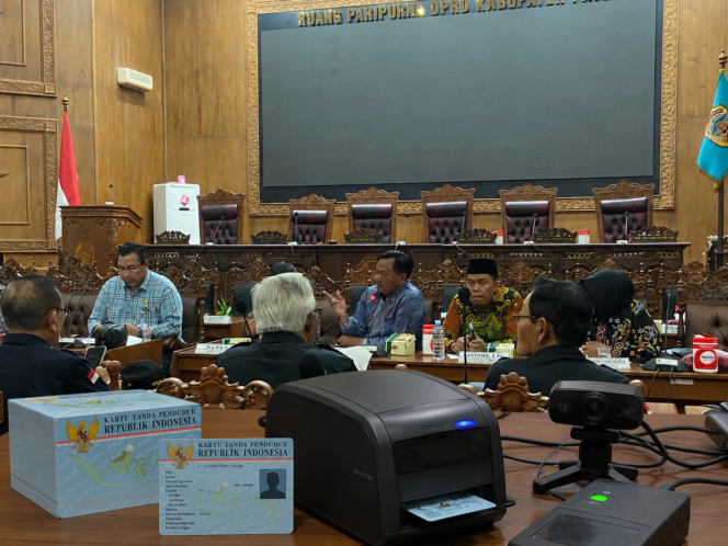 
					Minim Anggaran, Perawatan Alat Cetak dan Bahan Pendukung Dokumen Disdukcapil Pati Terancam