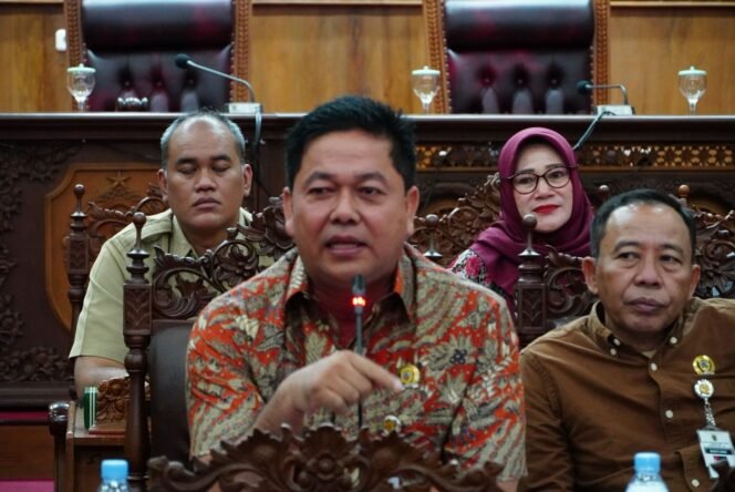 
					Ali Badrudin Tegaskan DPRD Perkuat Pengawasan Pengadaan Barang dan Jasa