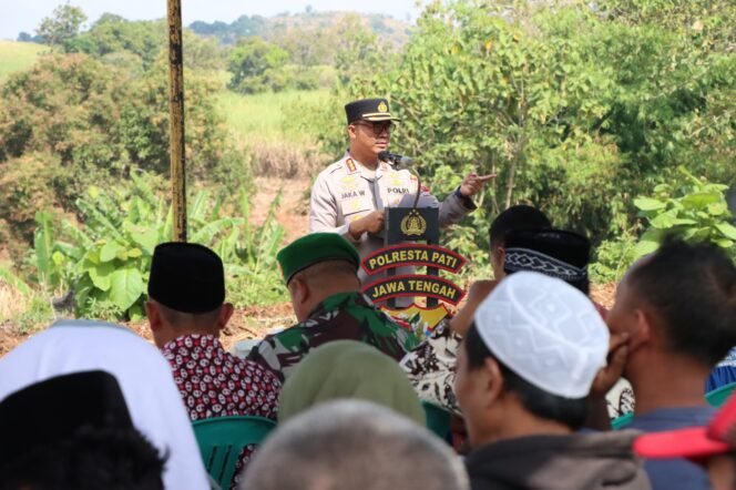
					Resmikan Jembatan, Kapolresta Pati Ingatkan Masyarakat Manfaatkan Layanan Polri 110