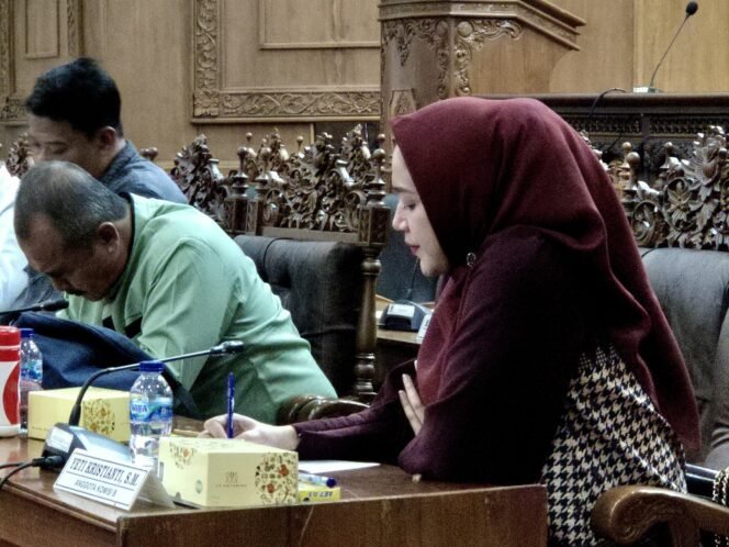 
					DPRD Ingatkan Penyerapan Telur MBG Jangan Sisakan Kelompok Peternak