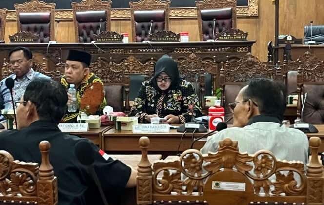 
					Siti Mastikah Dorong Pos dan Armada Damkar Diperkuat Bersamaan