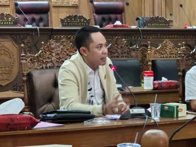 
					Ketua Komisi B Buka Ruang Penyesuaian Pasal Perda BPHTB Sesuai Aspirasi Warga