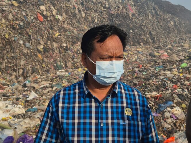 
					Komisi A Dorong Penanganan Kebakaran TPS Plosojenar Butuh Dukungan Armada Suplai