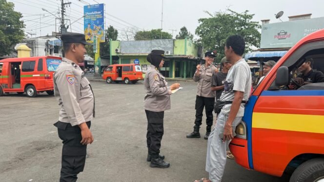 
					Polresta Pati Edukasi Pelajar hingga Pengemudi Ojol Lewat Sosialisasi Operasi Patuh Candi 2026